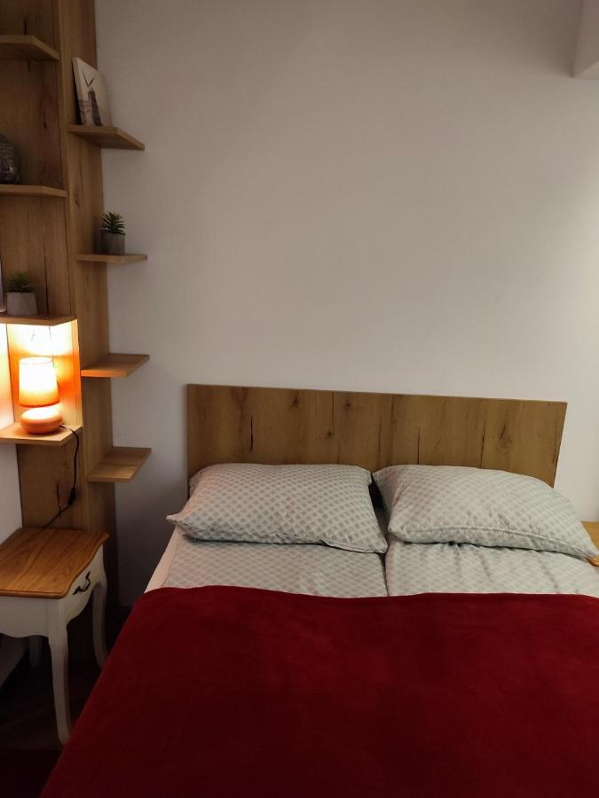 Courtyard Studio Oradea Ngoại thất bức ảnh