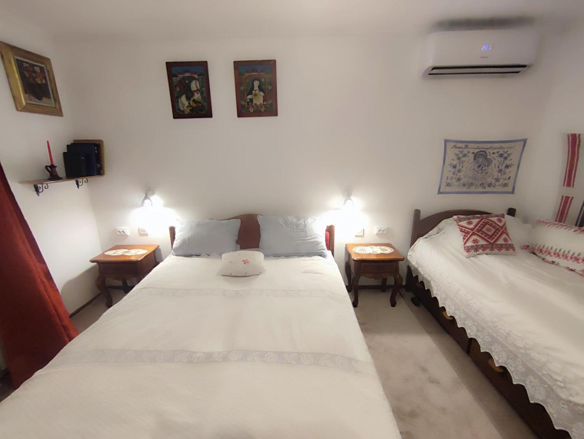 Courtyard Studio Oradea Ngoại thất bức ảnh