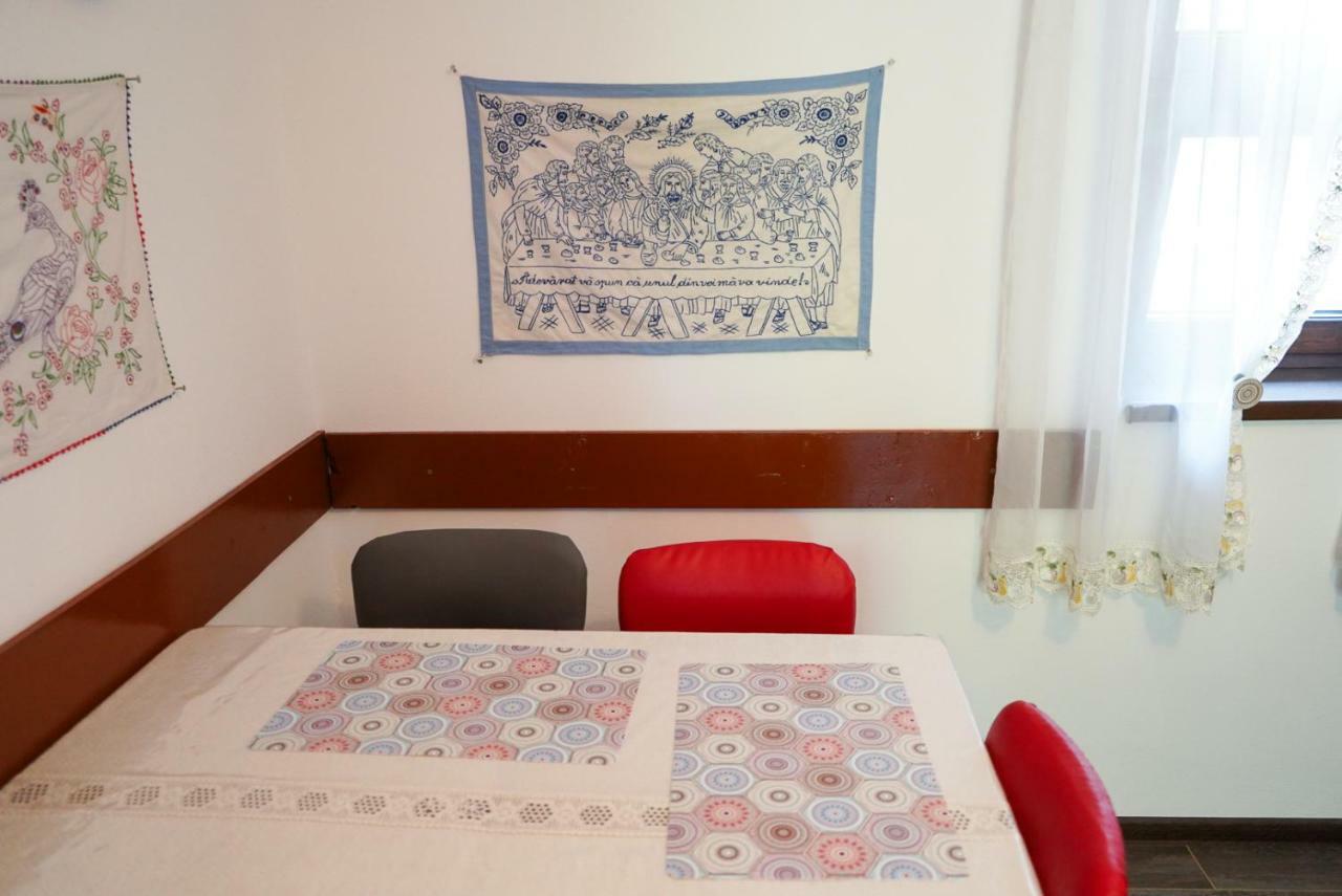 Courtyard Studio Oradea Ngoại thất bức ảnh